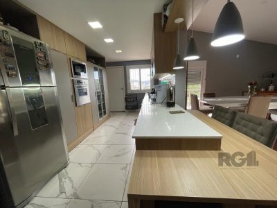 Casa à venda com 389m², 4 quartos, 1 suíte, 6 vagas no bairro Jardim do Salso em Porto Alegre - Foto 18