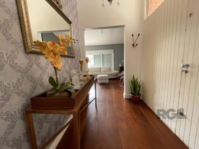 Casa à venda com 389m², 4 quartos, 1 suíte, 6 vagas no bairro Jardim do Salso em Porto Alegre - Foto 21