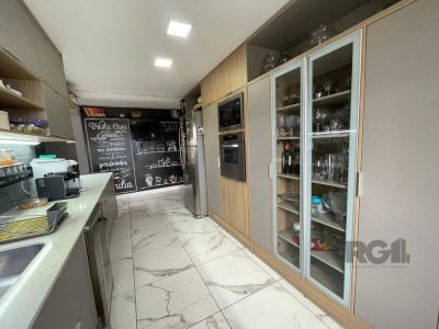 Casa à venda com 389m², 4 quartos, 1 suíte, 6 vagas no bairro Jardim do Salso em Porto Alegre - Foto 22