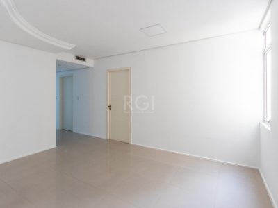 Conjunto/Sala à venda com 72m² no bairro Auxiliadora em Porto Alegre - Foto 4