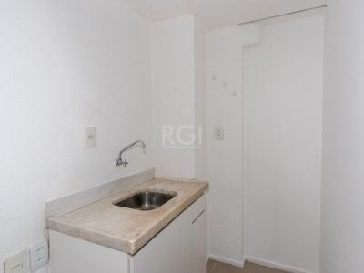 Conjunto/Sala à venda com 72m² no bairro Auxiliadora em Porto Alegre - Foto 11