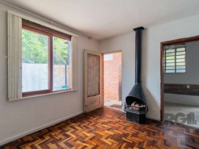 Casa à venda com 150m², 3 quartos, 1 vaga no bairro Santa Tereza em Porto Alegre - Foto 3