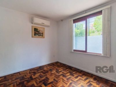 Casa à venda com 150m², 3 quartos, 1 vaga no bairro Santa Tereza em Porto Alegre - Foto 5