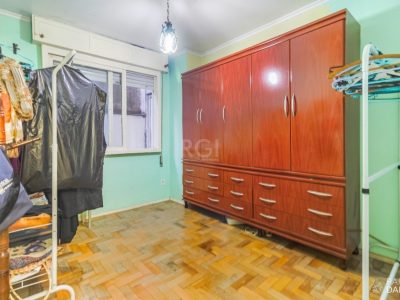 Casa à venda com 249m², 5 quartos, 1 suíte, 4 vagas no bairro Chácara das Pedras em Porto Alegre - Foto 3