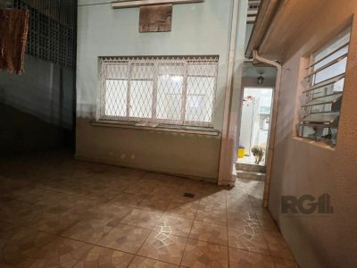 Casa à venda com 350m², 4 quartos, 1 suíte no bairro Auxiliadora em Porto Alegre - Foto 5