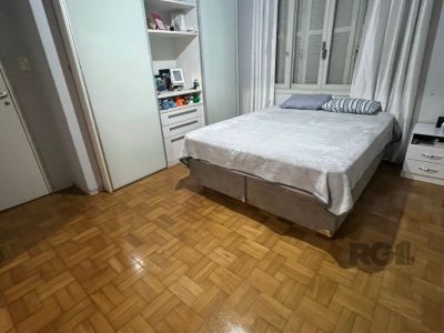 Casa à venda com 350m², 4 quartos, 1 suíte no bairro Auxiliadora em Porto Alegre - Foto 9