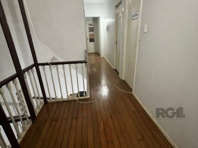 Casa à venda com 350m², 4 quartos, 1 suíte no bairro Auxiliadora em Porto Alegre - Foto 11