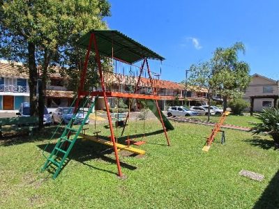 Casa à venda com 140m², 3 quartos, 1 suíte, 3 vagas no bairro Ipanema em Porto Alegre - Foto 34