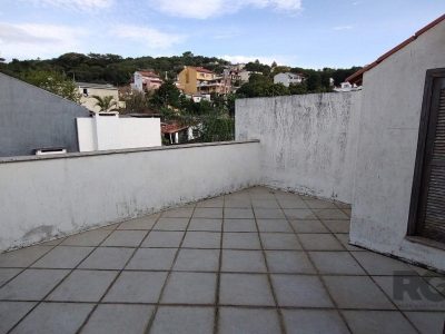 Casa à venda com 215m², 3 quartos, 3 suítes, 3 vagas no bairro Tristeza em Porto Alegre - Foto 23