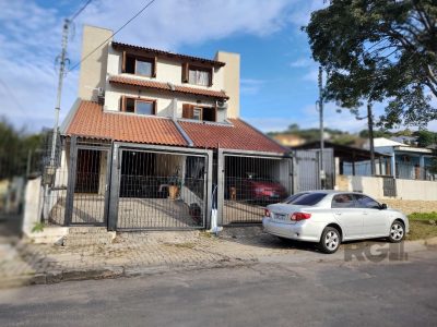 Casa à venda com 215m², 3 quartos, 3 suítes, 3 vagas no bairro Tristeza em Porto Alegre - Foto 28