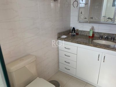 Apartamento à venda com 100m², 3 quartos, 1 suíte, 1 vaga no bairro Menino Deus em Porto Alegre - Foto 16