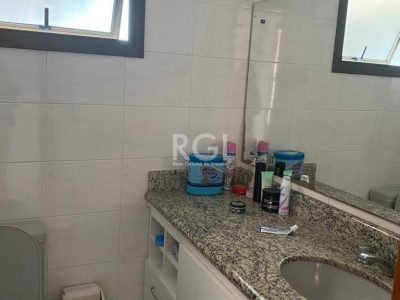 Apartamento à venda com 100m², 3 quartos, 1 suíte, 1 vaga no bairro Menino Deus em Porto Alegre - Foto 19