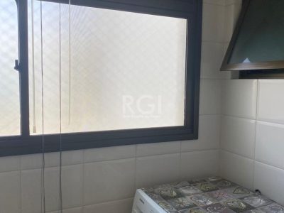 Apartamento à venda com 100m², 3 quartos, 1 suíte, 1 vaga no bairro Menino Deus em Porto Alegre - Foto 26