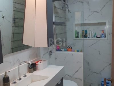 Apartamento à venda com 80m², 2 quartos, 1 vaga no bairro Medianeira em Porto Alegre - Foto 14