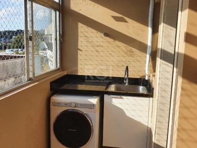 Apartamento à venda com 80m², 2 quartos, 1 vaga no bairro Medianeira em Porto Alegre - Foto 25