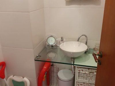 Apartamento à venda com 80m², 2 quartos, 1 vaga no bairro Medianeira em Porto Alegre - Foto 22