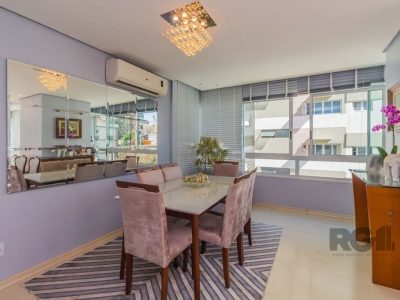 Apartamento à venda com 106m², 3 quartos, 1 suíte, 2 vagas no bairro Petrópolis em Porto Alegre - Foto 3