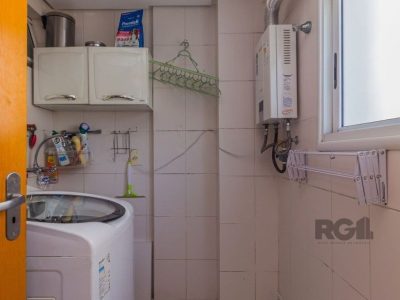 Apartamento à venda com 106m², 3 quartos, 1 suíte, 2 vagas no bairro Petrópolis em Porto Alegre - Foto 9