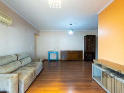 Apartamento à venda com 118m², 3 quartos, 1 suíte, 2 vagas no bairro Menino Deus em Porto Alegre - Foto 18