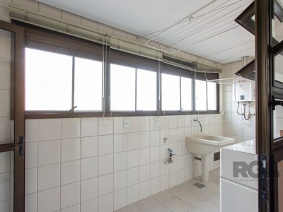 Apartamento à venda com 118m², 3 quartos, 1 suíte, 2 vagas no bairro Menino Deus em Porto Alegre - Foto 35