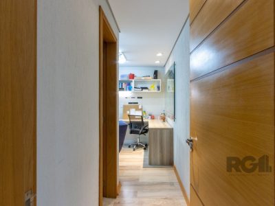 Casa à venda com 714m², 6 quartos, 5 suítes, 6 vagas no bairro Menino Deus em Porto Alegre - Foto 49