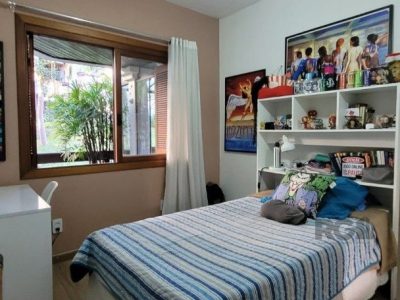 Apartamento à venda com 138m², 4 quartos, 1 suíte, 3 vagas no bairro Ipanema em Porto Alegre - Foto 13