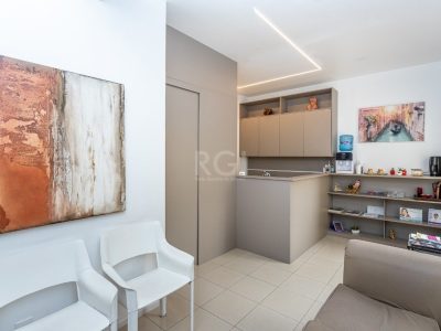 Conjunto/Sala à venda com 44m² no bairro Auxiliadora em Porto Alegre - Foto 2