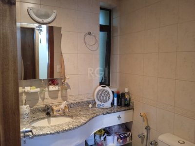 Apartamento à venda com 100m², 3 quartos, 1 suíte, 2 vagas no bairro Tristeza em Porto Alegre - Foto 18