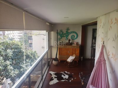 Cobertura à venda com 296m², 3 quartos, 1 suíte, 3 vagas no bairro Petrópolis em Porto Alegre - Foto 16