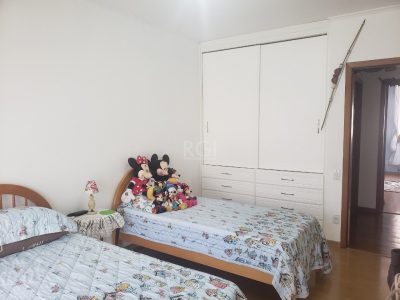 Cobertura à venda com 296m², 3 quartos, 1 suíte, 3 vagas no bairro Petrópolis em Porto Alegre - Foto 26