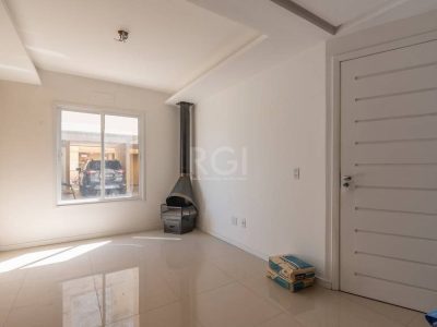 Casa Condominio à venda com 110m², 3 quartos, 1 suíte, 2 vagas no bairro Ipanema em Porto Alegre - Foto 3