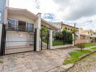 Casa à venda com 241m², 3 quartos, 1 suíte, 3 vagas no bairro Jardim Planalto em Porto Alegre - Foto 60