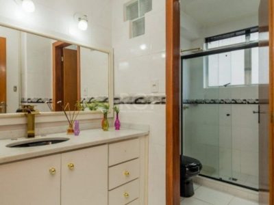 Apartamento à venda com 183m², 3 quartos, 1 suíte, 1 vaga no bairro Rio Branco em Porto Alegre - Foto 11