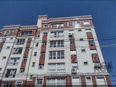 Apartamento à venda com 116m², 3 quartos, 1 suíte, 4 vagas no bairro Passo d'Areia em Porto Alegre - Foto 2