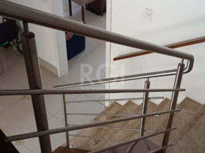 Casa à venda com 245m², 9 quartos, 6 suítes, 2 vagas no bairro Menino Deus em Porto Alegre - Foto 13