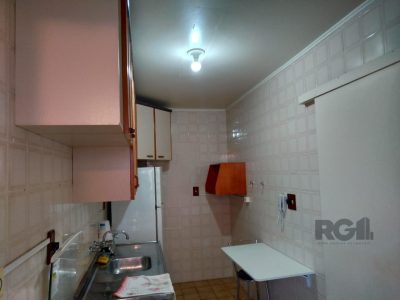 Apartamento à venda com 70m², 2 quartos, 1 vaga no bairro Santana em Porto Alegre - Foto 2