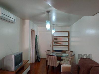 Apartamento à venda com 70m², 2 quartos, 1 vaga no bairro Santana em Porto Alegre - Foto 13