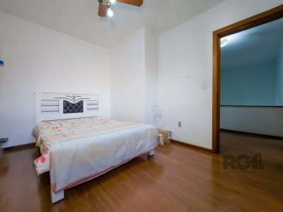 Casa Condominio à venda com 233m², 3 quartos, 1 suíte, 2 vagas no bairro Ipanema em Porto Alegre - Foto 7