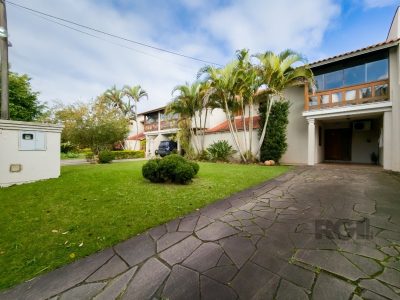 Casa Condominio à venda com 233m², 3 quartos, 1 suíte, 2 vagas no bairro Ipanema em Porto Alegre - Foto 11