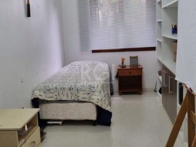 Casa Condominio à venda com 218m², 3 quartos, 1 suíte, 2 vagas no bairro Ipanema em Porto Alegre - Foto 16