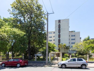 Apartamento à venda com 86m², 2 quartos, 1 vaga no bairro Menino Deus em Porto Alegre - Foto 2