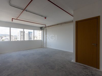 Conjunto/Sala à venda com 38m² no bairro Santana em Porto Alegre - Foto 9