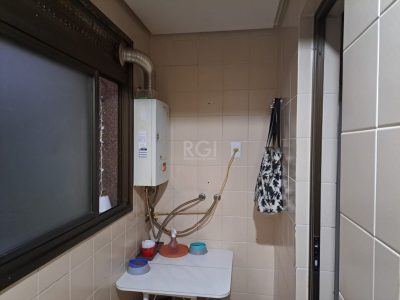 Apartamento à venda com 105m², 3 quartos, 1 suíte, 1 vaga no bairro Menino Deus em Porto Alegre - Foto 28