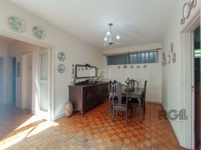 Casa à venda com 200m², 4 quartos, 1 suíte, 1 vaga no bairro Cristal em Porto Alegre - Foto 28