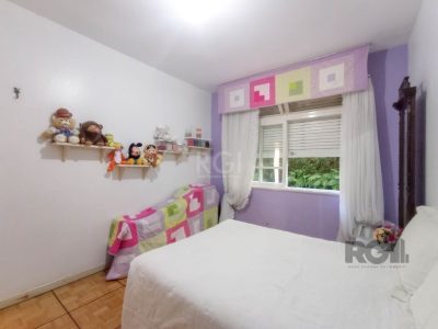 Casa à venda com 200m², 4 quartos, 1 suíte, 1 vaga no bairro Cristal em Porto Alegre - Foto 32