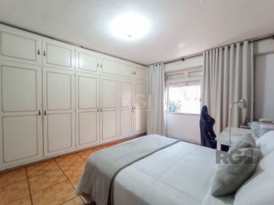 Casa à venda com 200m², 4 quartos, 1 suíte, 1 vaga no bairro Cristal em Porto Alegre - Foto 39