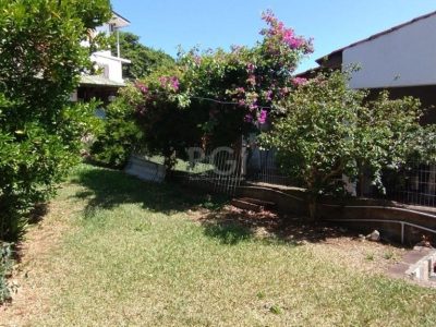 Casa à venda com 200m², 3 quartos, 1 vaga no bairro Ipanema em Porto Alegre - Foto 26