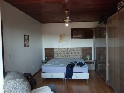 Casa à venda com 200m², 3 quartos, 1 vaga no bairro Ipanema em Porto Alegre - Foto 12