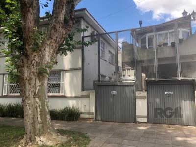 Sobrado à venda com 257m², 6 quartos, 3 vagas no bairro São Geraldo em Porto Alegre - Foto 4