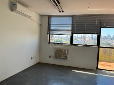 Conjunto/Sala à venda com 98m² no bairro Floresta em Porto Alegre - Foto 15